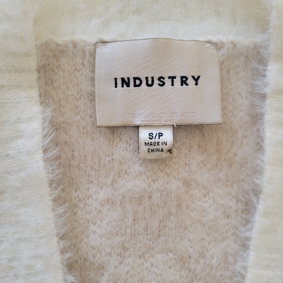 Industry Fuzzy Check Cardigan Cream Beige Soft Girl Cozy S - Picture 2 of 6